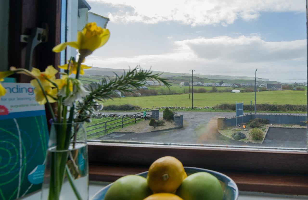 Oar Restaurant And Rooms Doolin Exteriör bild